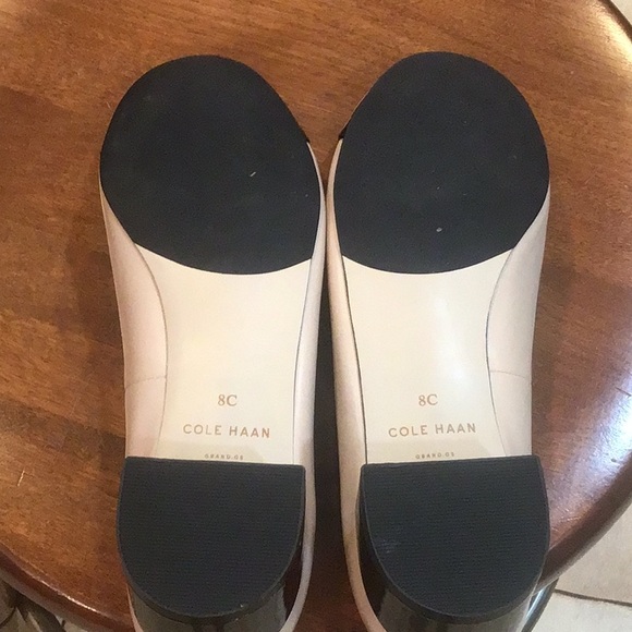 COLE HAAN SHOES - Picture 4 of 9